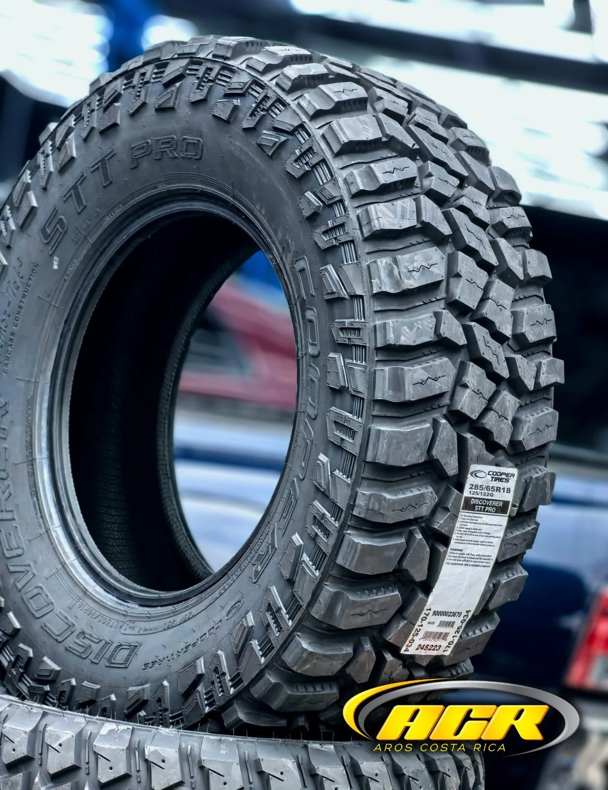 285/65R18 Cooper Discoverer STT PRO MT