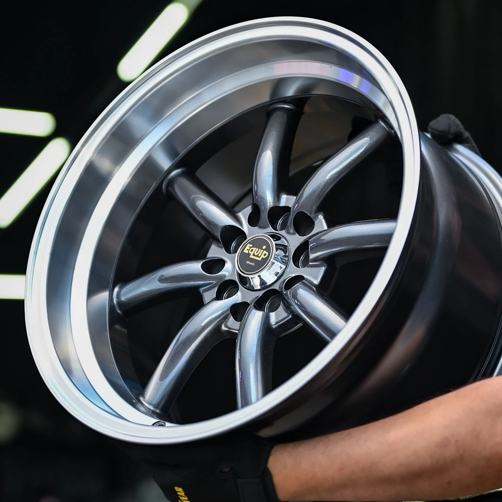 AD75H-371 17x9 10x100/114 ET0 CB73.1