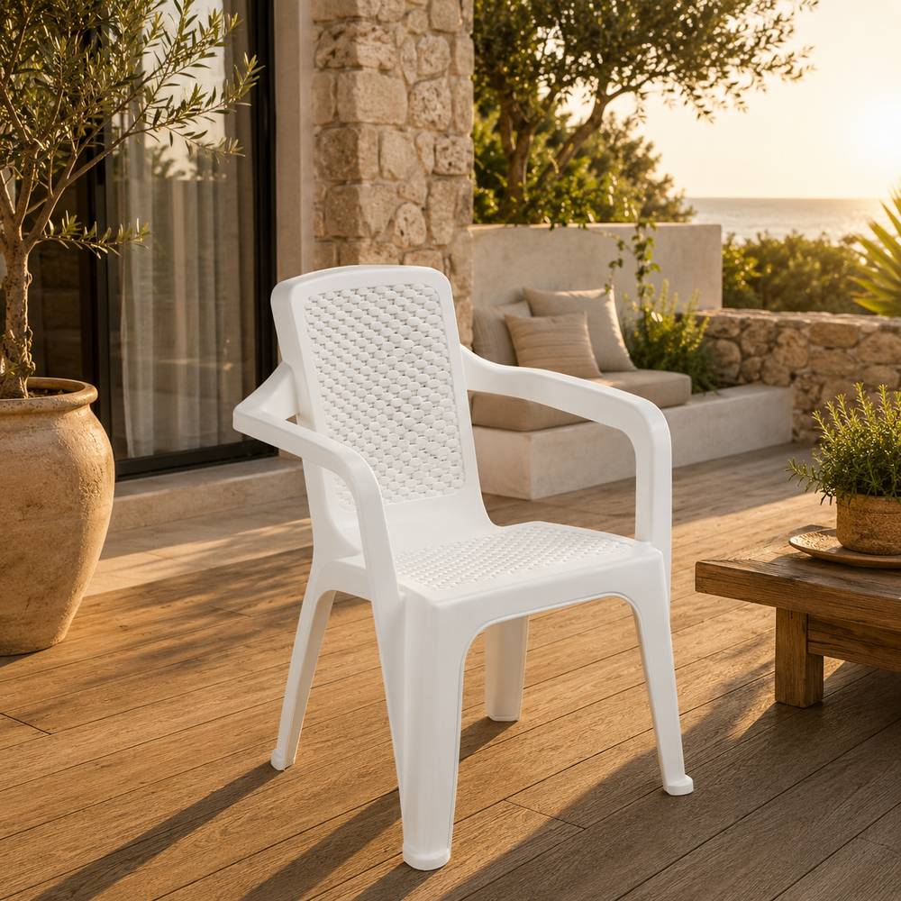 Silla plastica con brazos rattan blanca rimax eterna