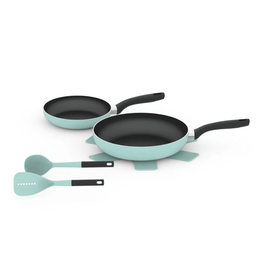 Batería de cocina Quattro Aluminio Prensado Celeste 5 piezas QTTCWA015