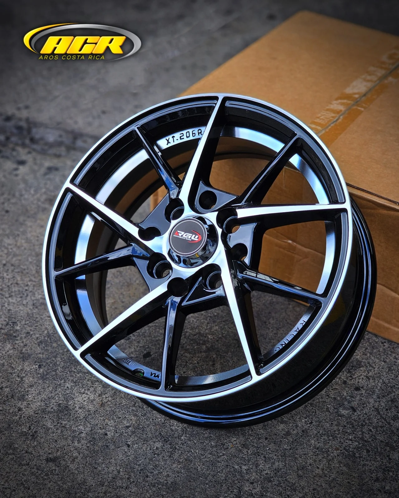 A1624 14x5.5 8x100/114.3 ET35 CB73.1