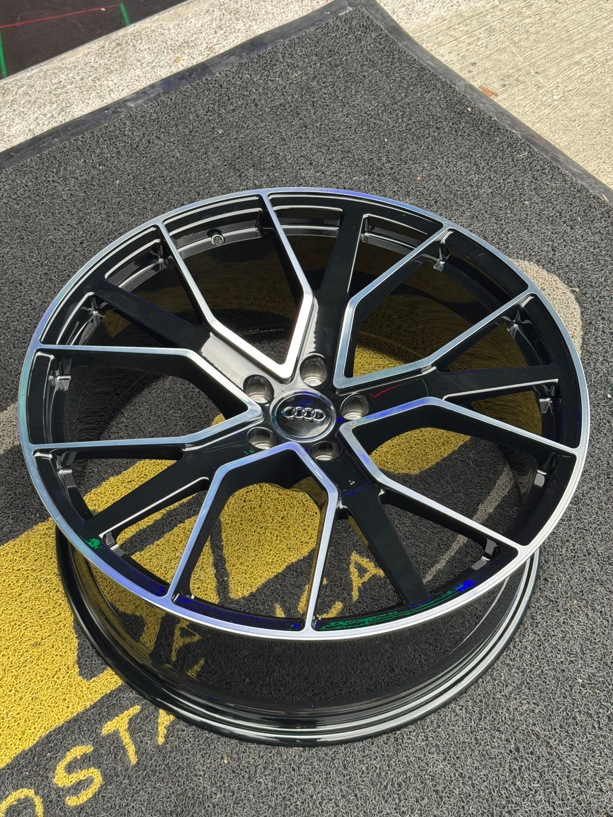 AVU5HM-08 21X9 5X112 ET30 CB66.45