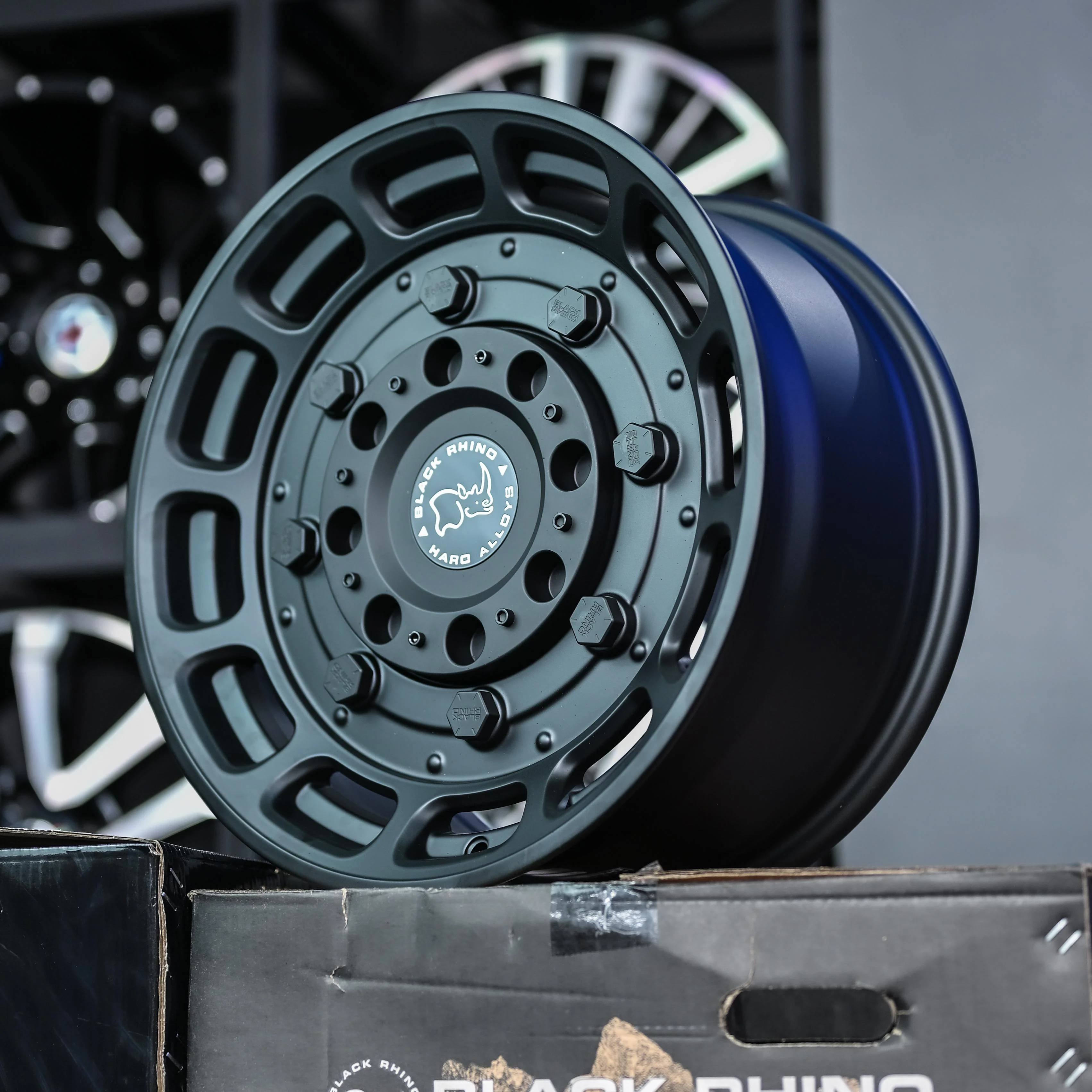 AOD74X46HF-17 BLACK RHINO WARTHOG 17X8.5 6X114 ET0 CB76