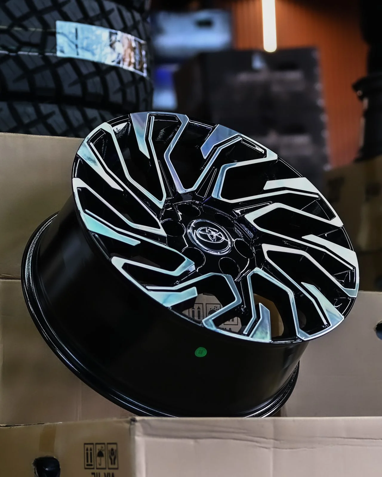 AV4X46H-79 20x8.5 6X139.7 ET25 CB106.1