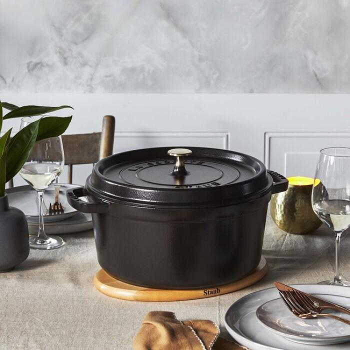 OLLA C/TAPA 24CM NEGRO STAUB