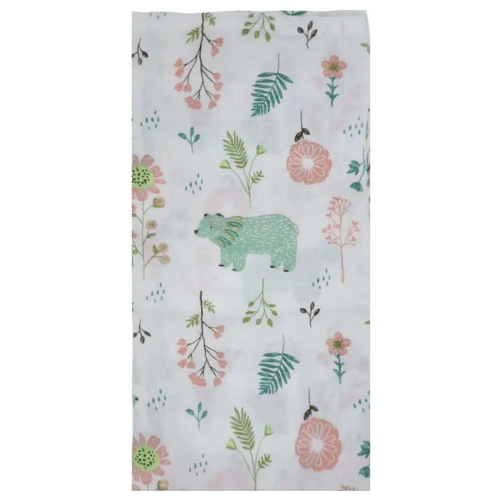 Frazada blanca con estampado de oso y flores para bebé