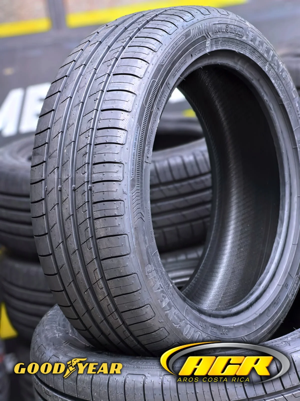 205/55R17 Goodyear Efficientgrip Performance Run-Flat