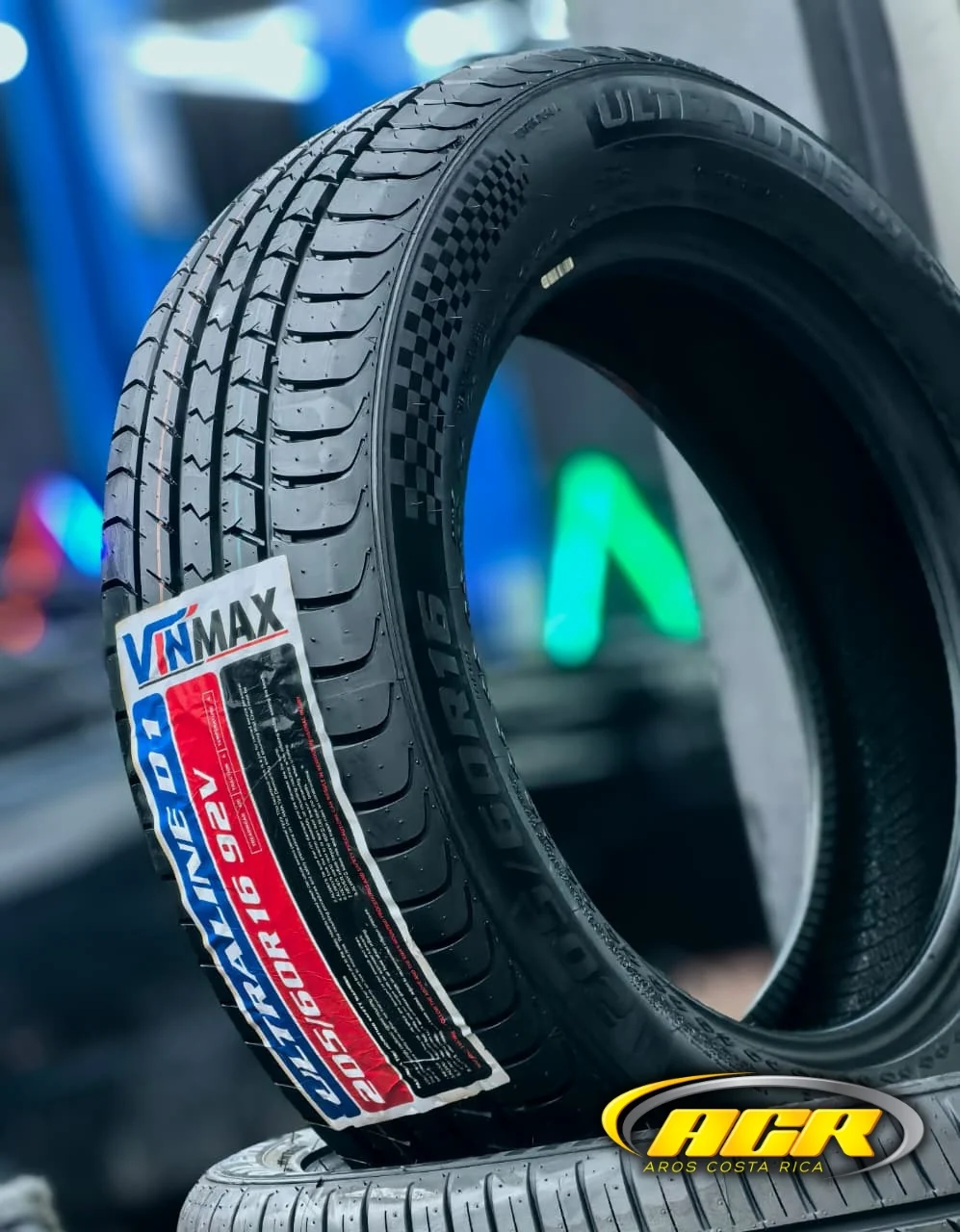 205/60R16 Vinmax Ultraline D1
