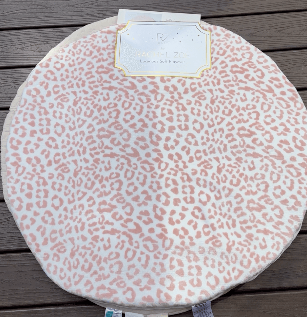 Rachael Zoe- Alfombra de juego para bebés animal print