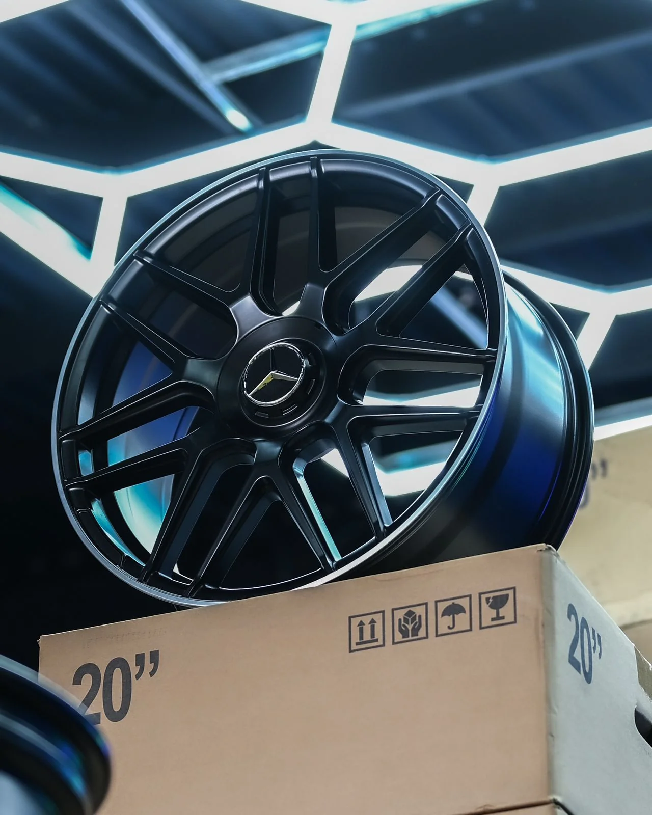 AV5HM-42 20X8.5 5X112 ET35 CB66.6 + AV5HM-43 20X9.5 5X112 ET43 CB66.45