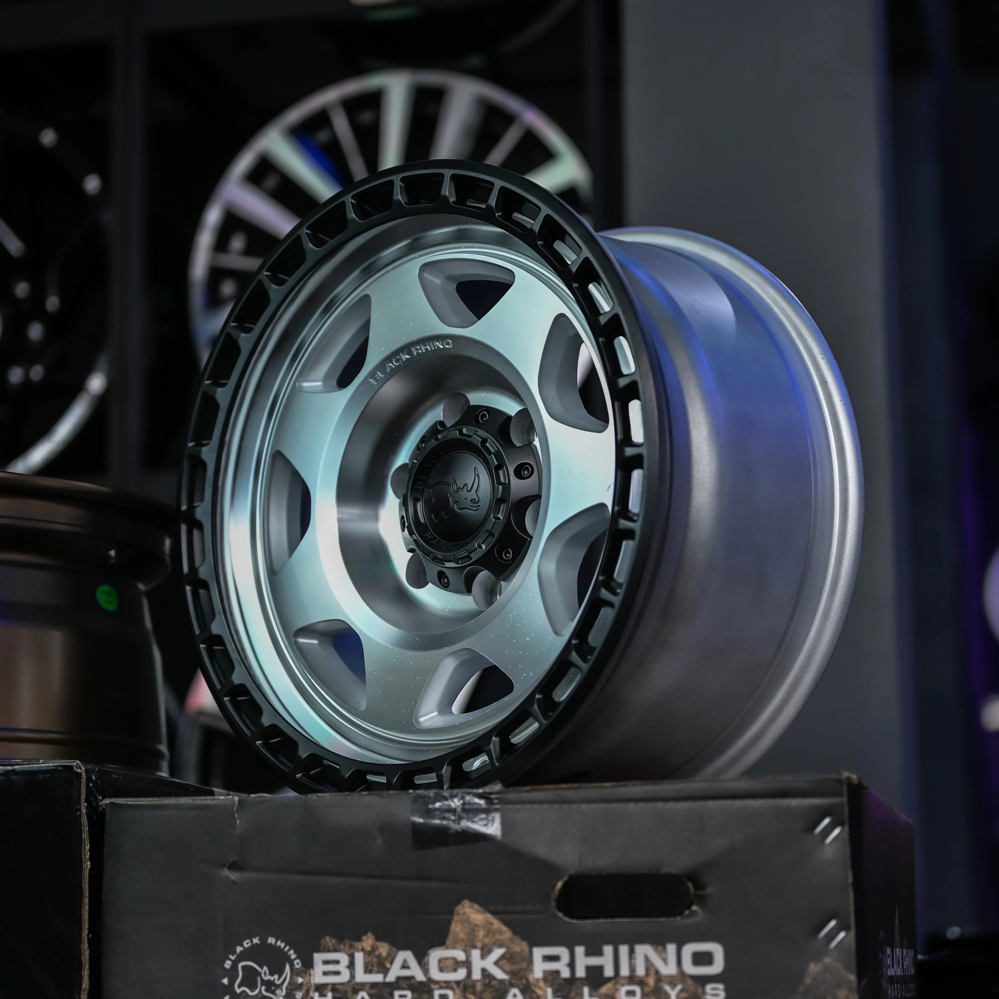 AOD74X46H-73 BLACK RHINO VOYAGER 17X8.5 6X139 ET0 CB106