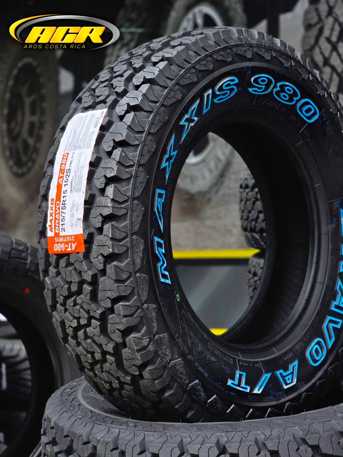215/75R15 Maxxis Bravo AT980