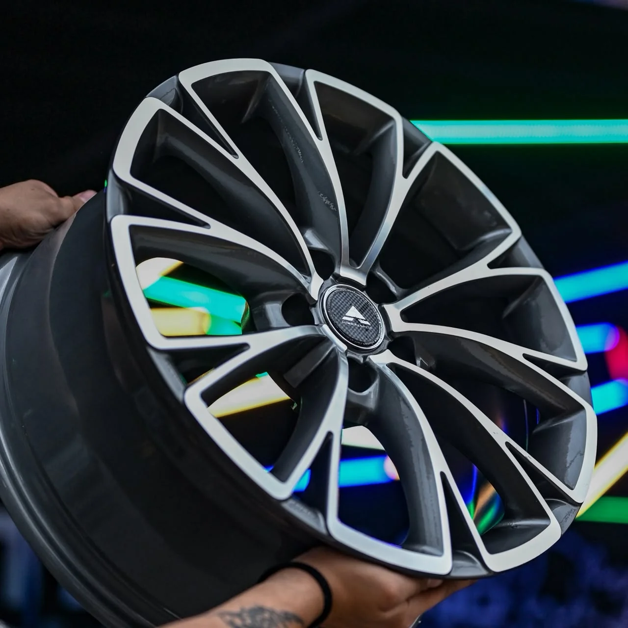 AD85HG-19 18X8 5X112 ET35 CB66.45