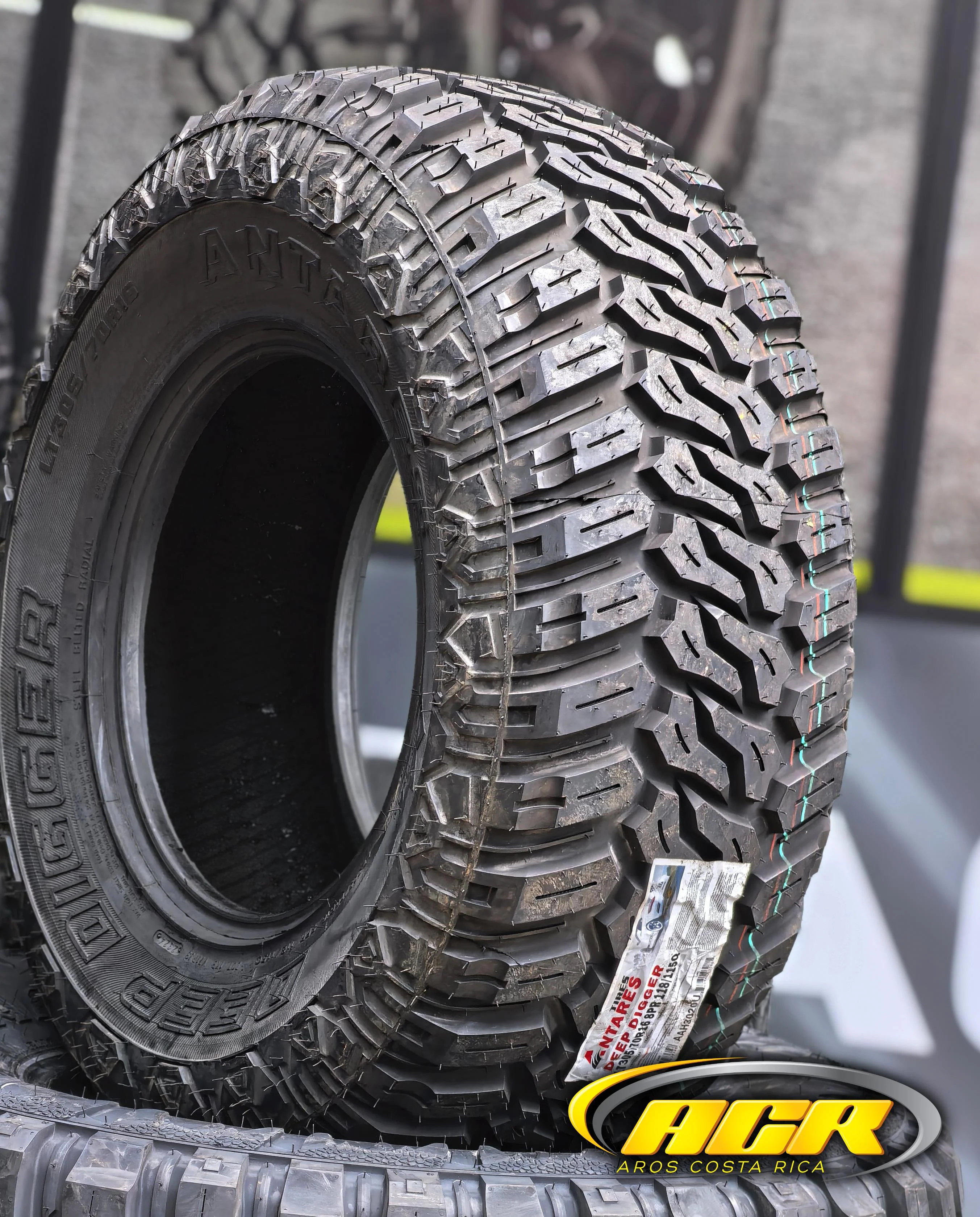 305/70R16 Antares Deep Digger MT