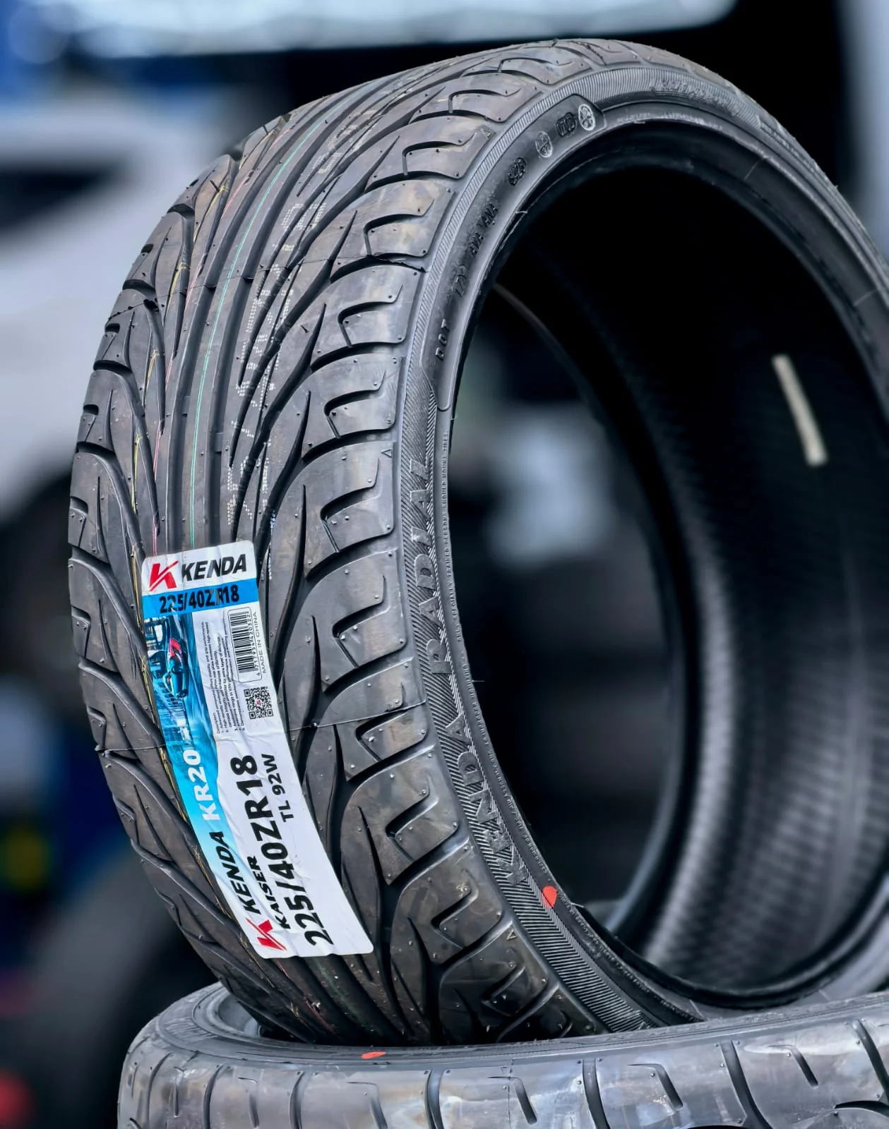 225/40R18 Kenda Kaiser KR20