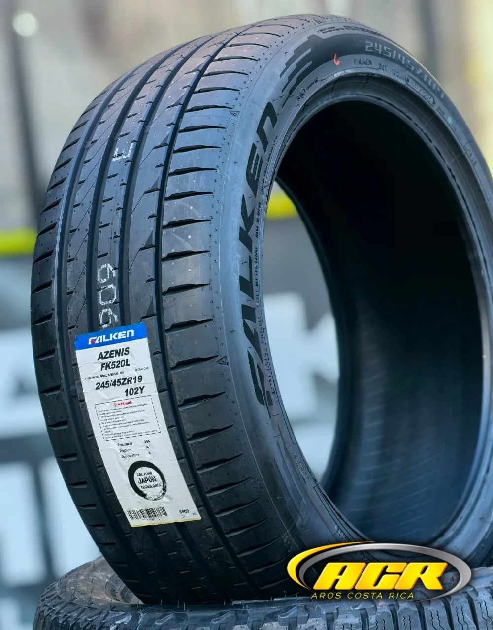 245/45R19 Falken Azenis FK520L