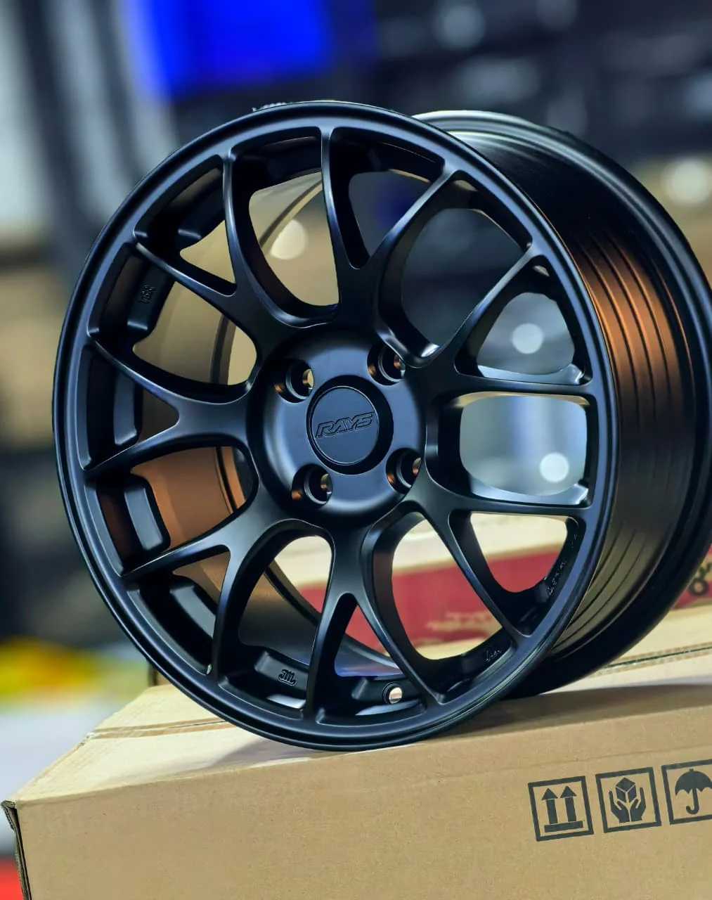 AQX74H-439 15X7 4X100 ET30 CB73.1