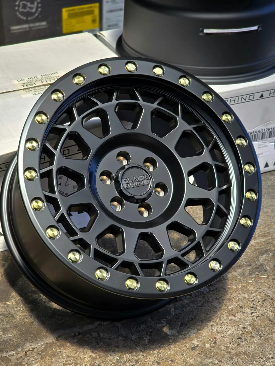 AOD84X46HF-07 BLACK RHINO PRIMM 18X9.5 6X114 ET18 CB76