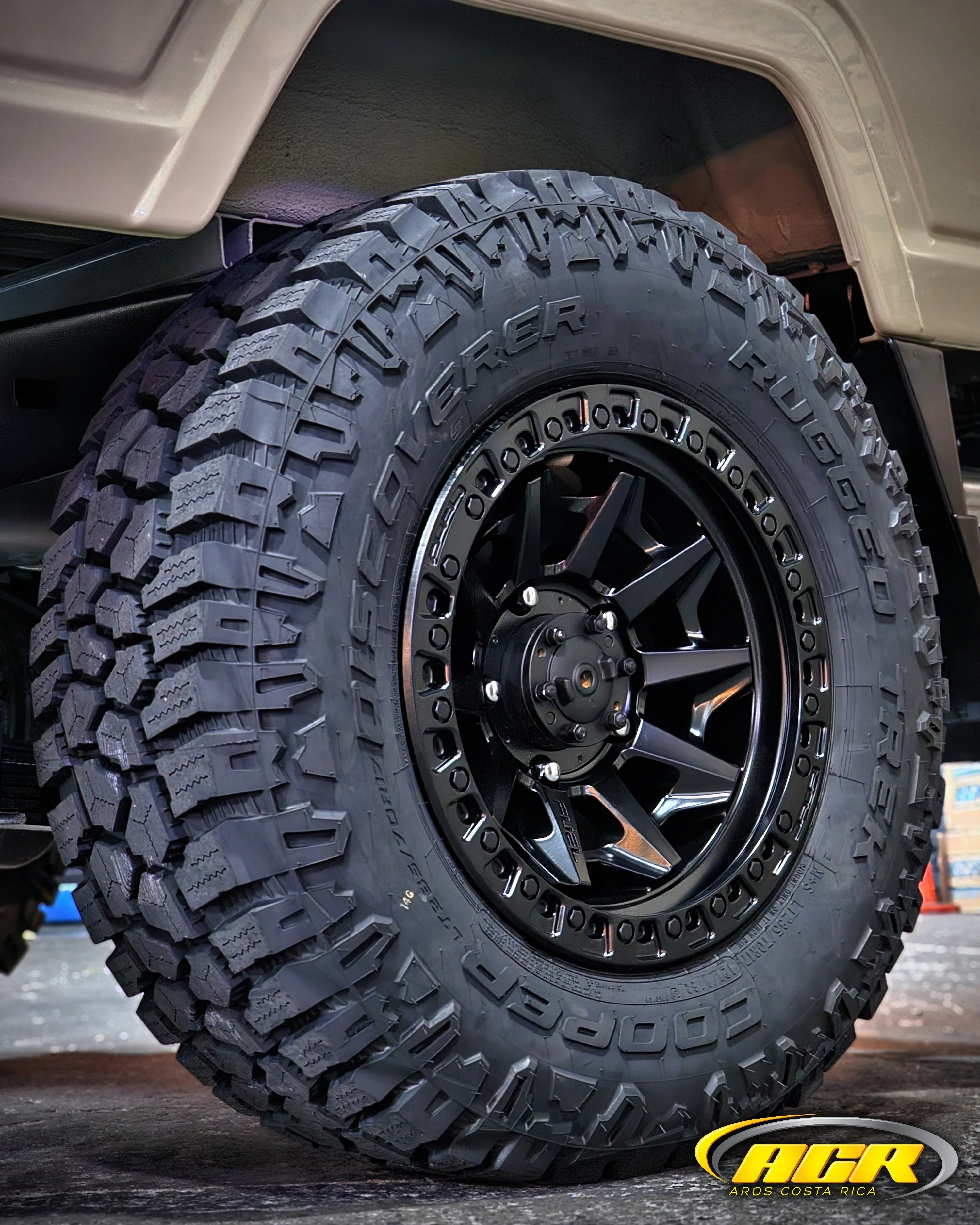 265/60R18 Cooper Discoverer Rugged Trek