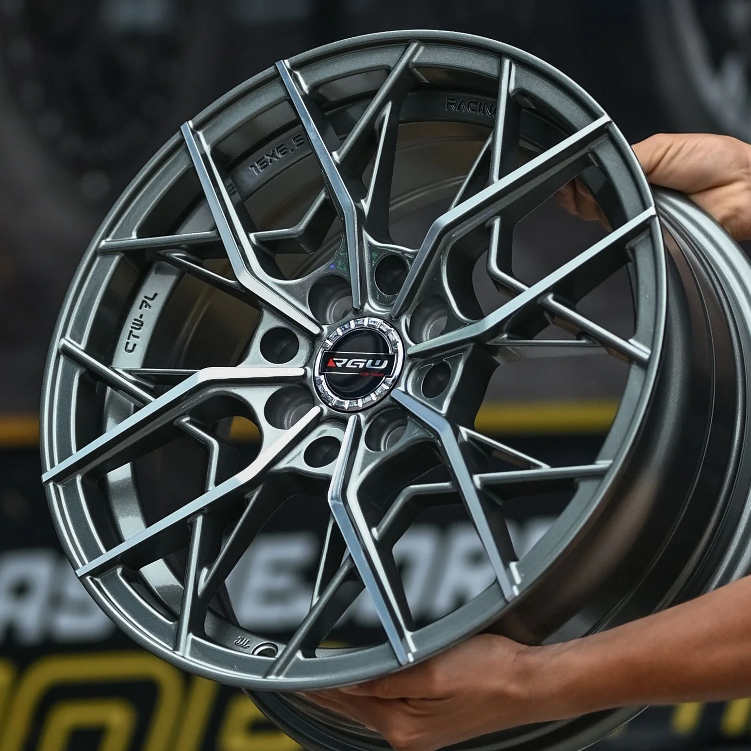 AQX74H-491 15X6.5 8X100/114.3 ET38 CB73.1