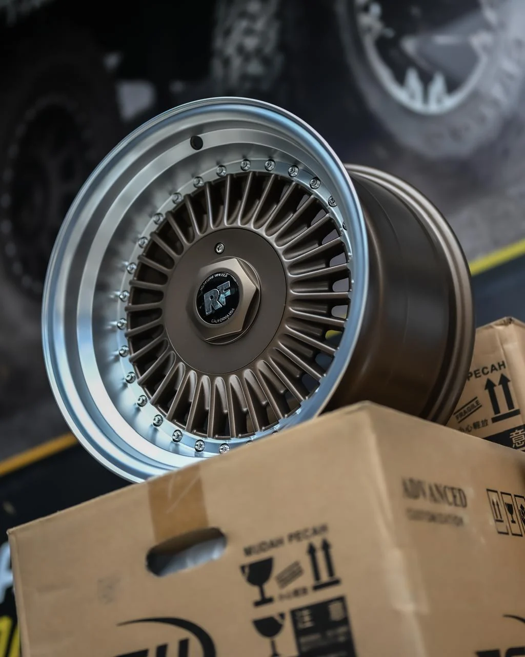 AQX84H-444 15X8.25 8X100/114.3 ET20 CB73.1