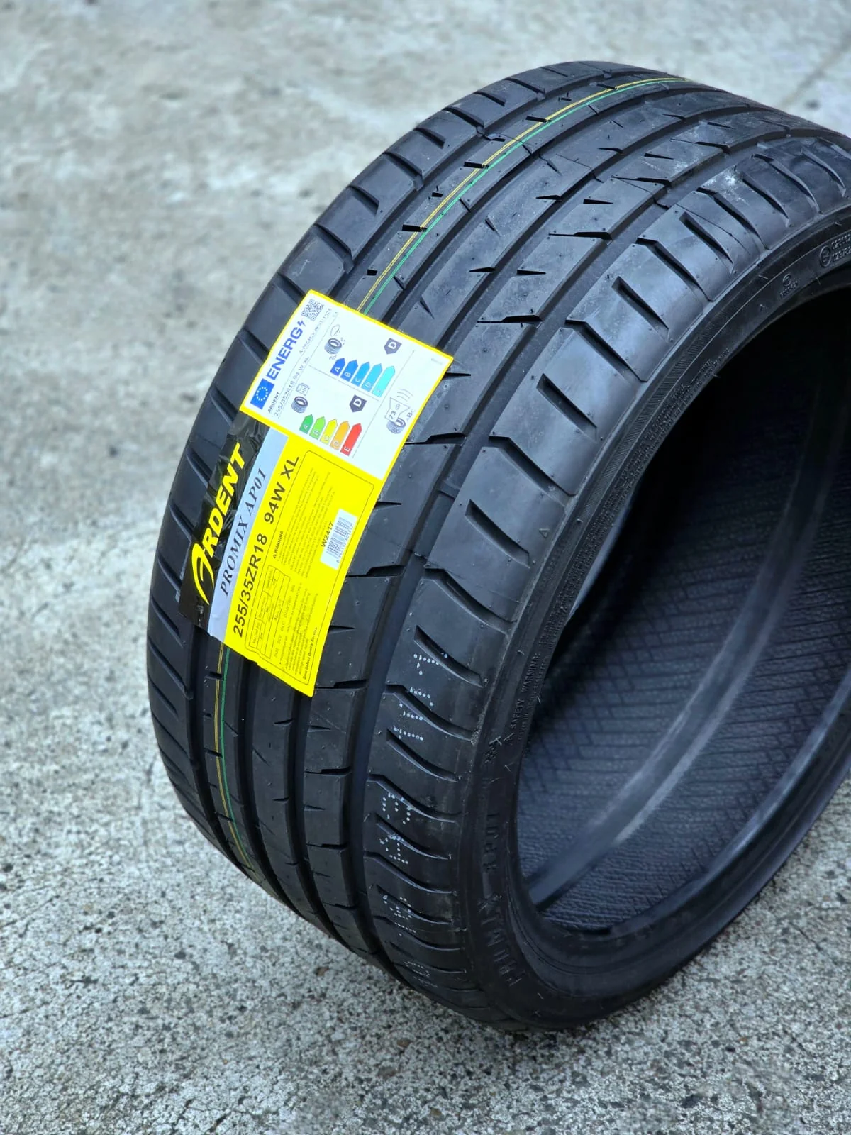 255/35R18 Ardent Promix AP-01