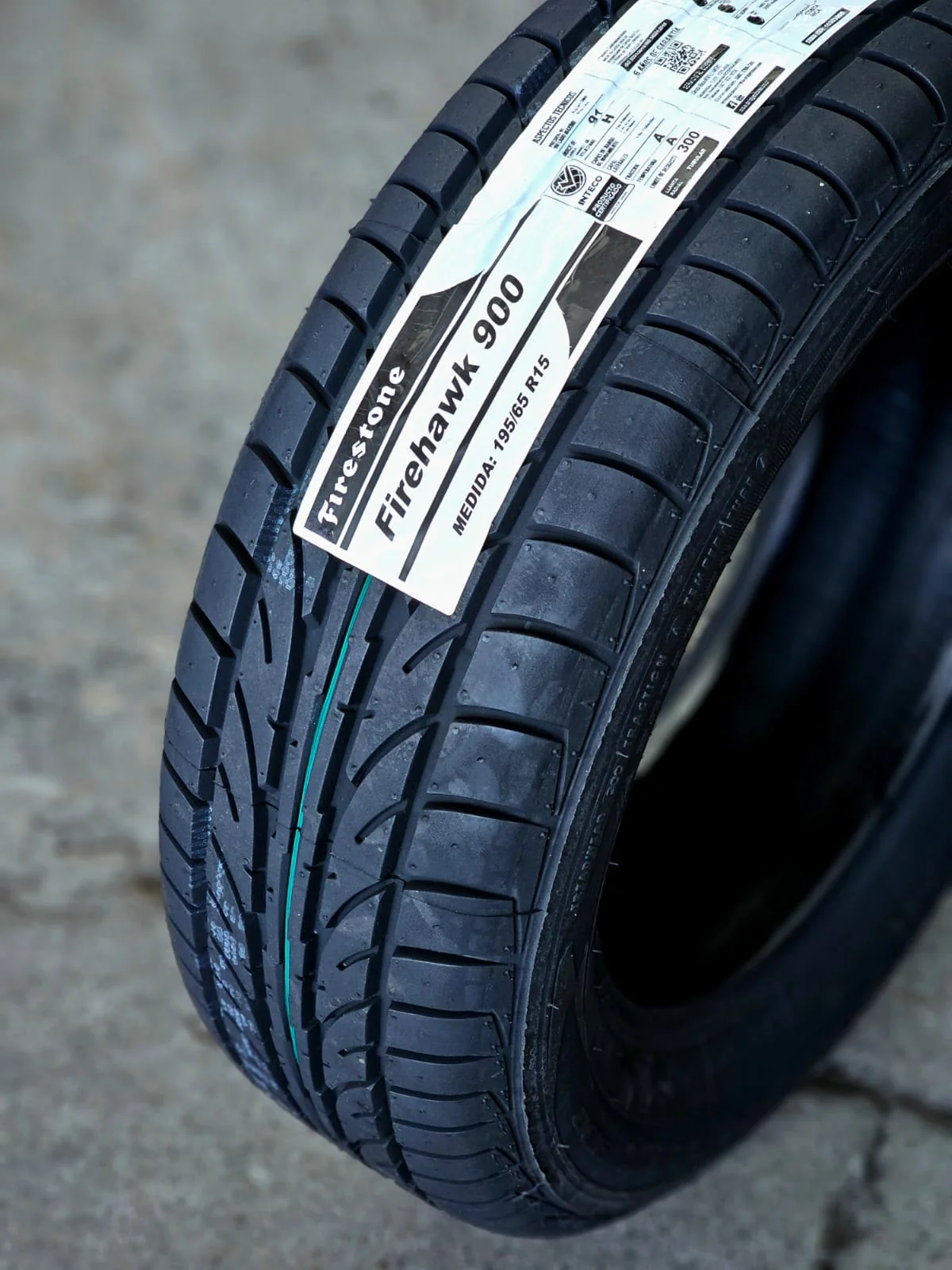 195/65R15 Firestone Firehawk F900