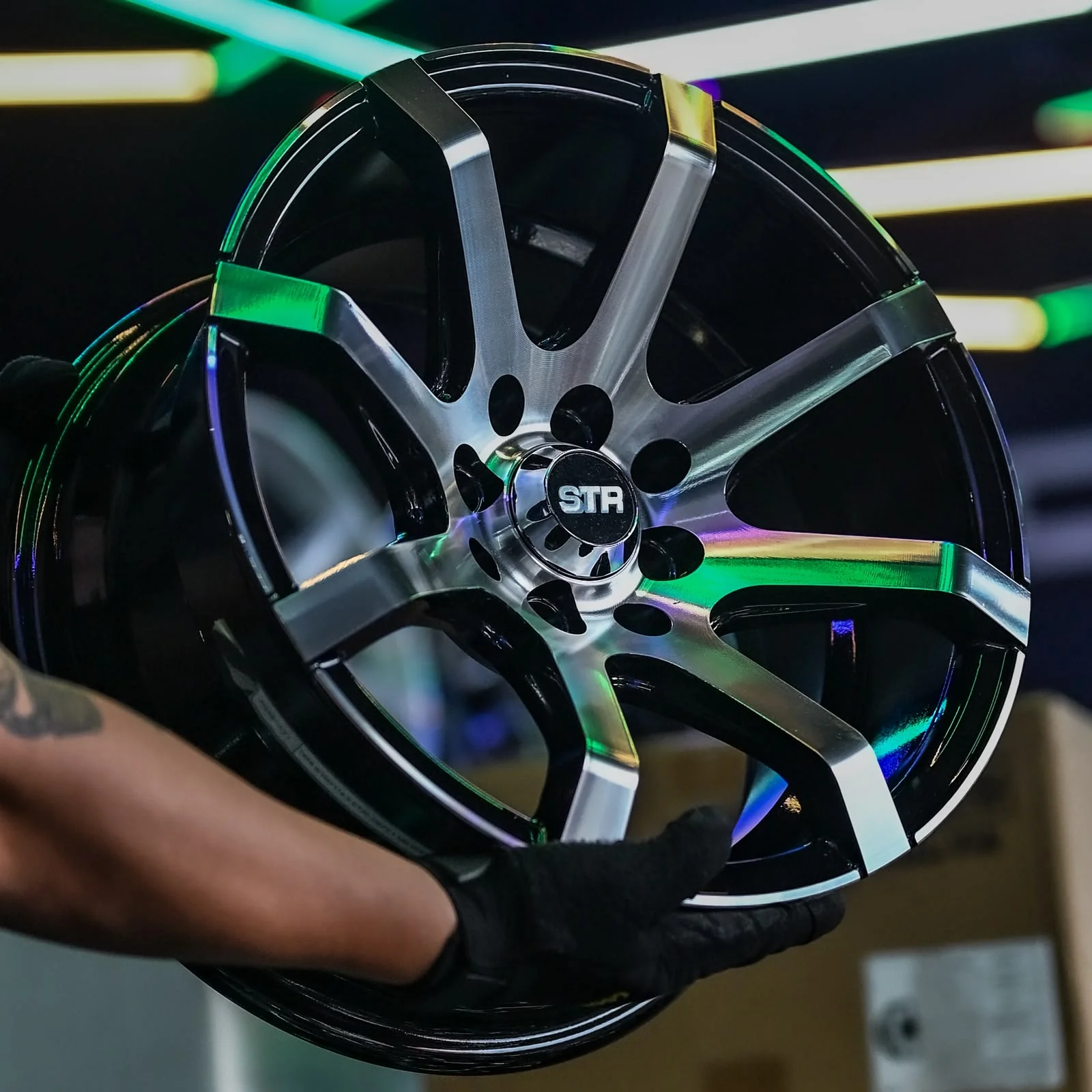 *AQX84H-73* 15X8 8X100/114 ET20 CB73.1