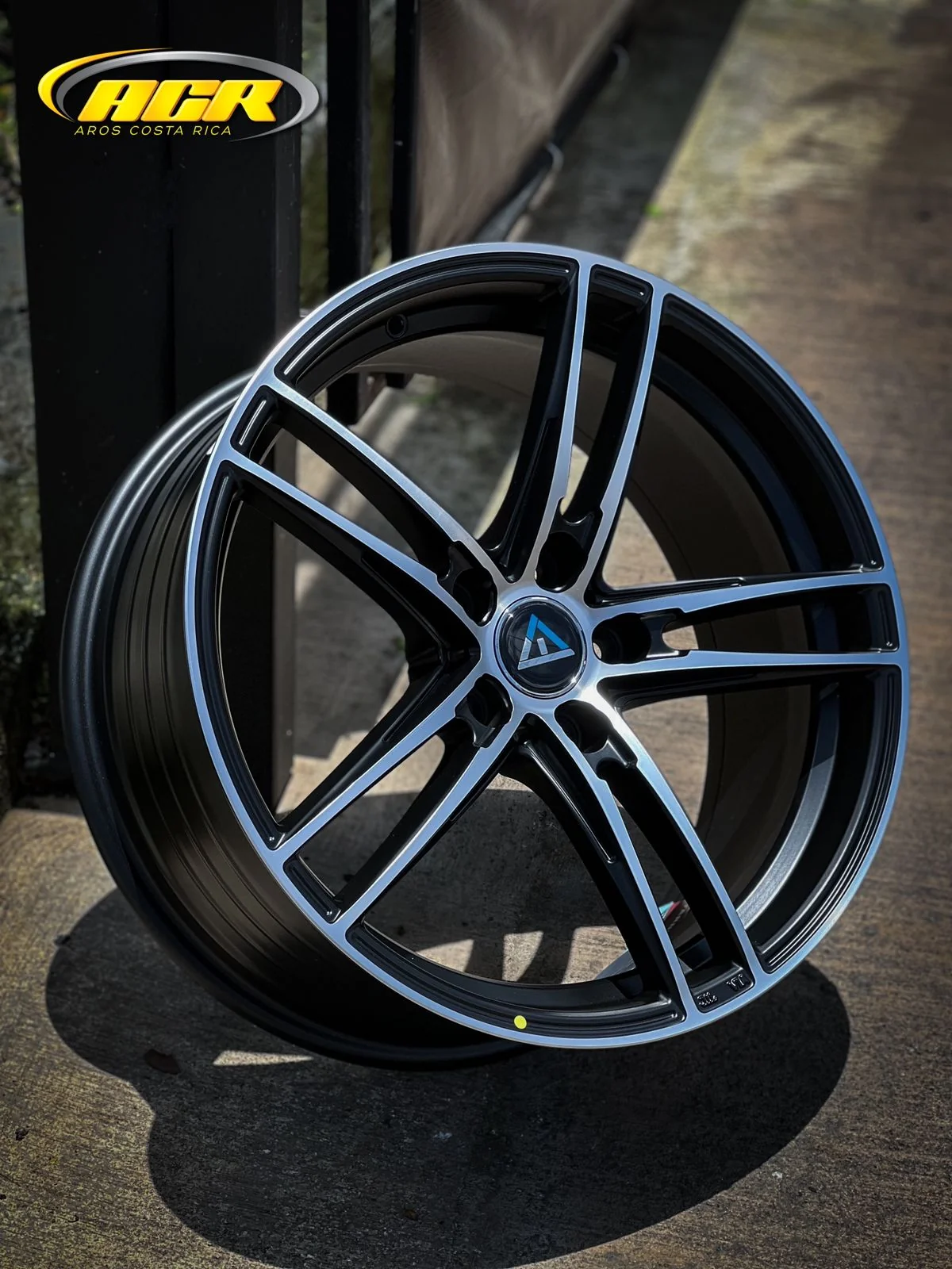 AD85HG-01 18X8 5X112 ET35 CB66.1