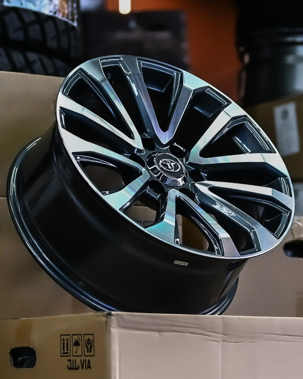 AV4X46H-74 20X8.5 6X139.7 ET25 CB106.2